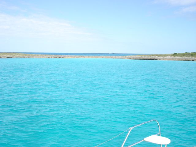 Turquoise water at Fowl Cay (Barbie photo)