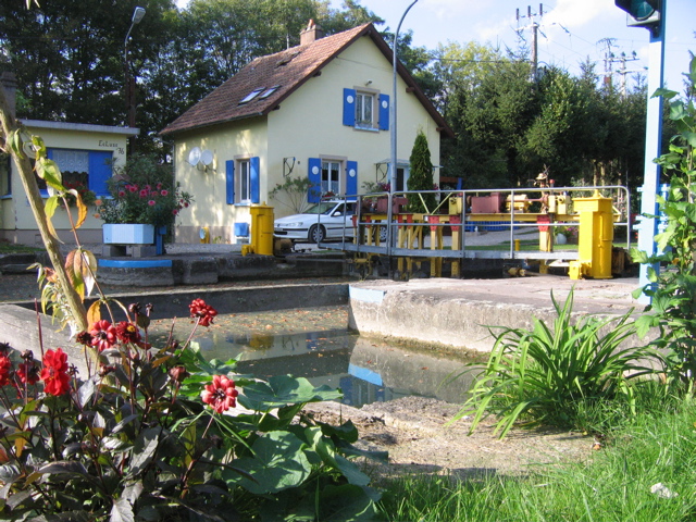 Lock 76, Canal du Rhône au Rhin