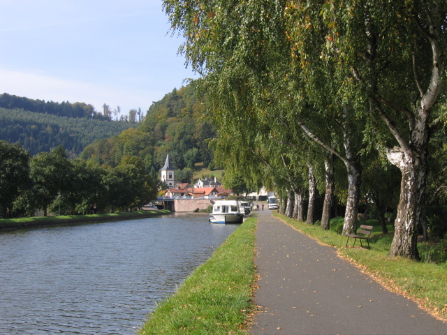 Towpath in Lutzelbourg