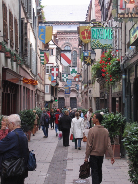 Street near the Cathédrale
