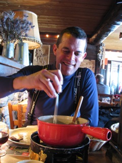 Kent enjoys fondue for 2