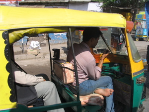 Three-wheel taxi