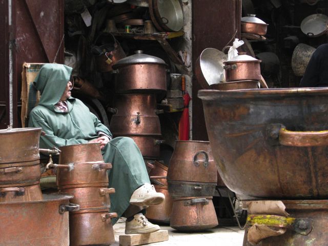 Pots and pans vendor