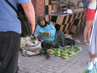 Lettuce vendor